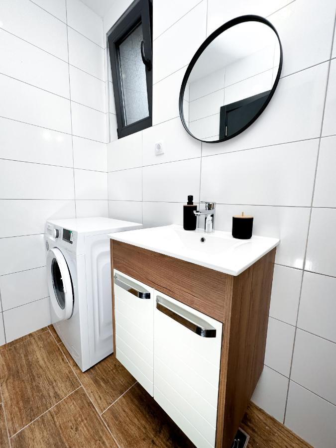 Kiko Apartmani Lux Zrenjanin Exterior foto